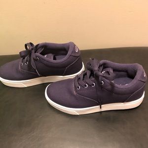 Purple kids Heelys